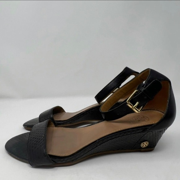 Tory Burch Savannah Wedge Black Gold Sandal Women Size 6 - Picture 2 of 11